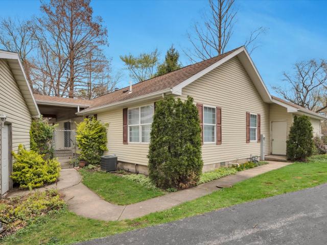 House for sale in Crete, Illinois