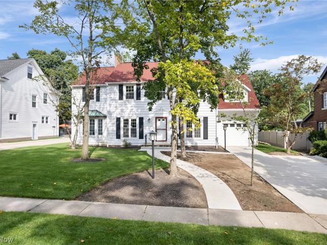 House for sale in Summit, Ohio
