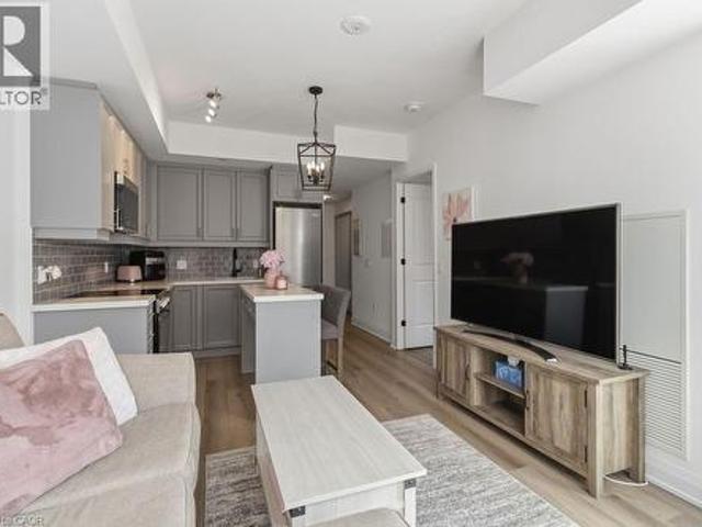 Condo for sale in Oakville, Ontario
