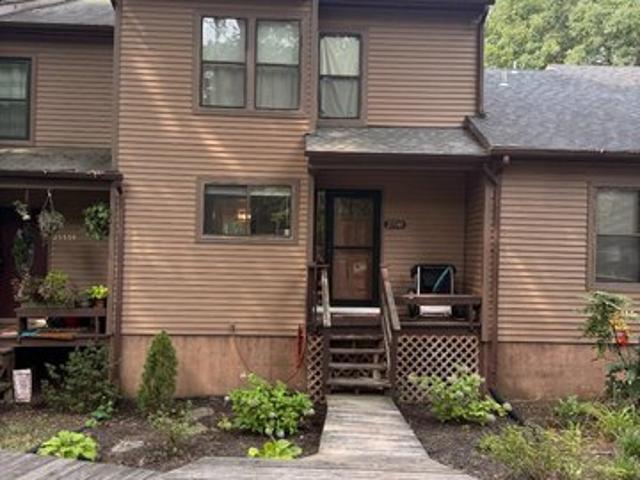 Townhouse for sale in Red Oak, California