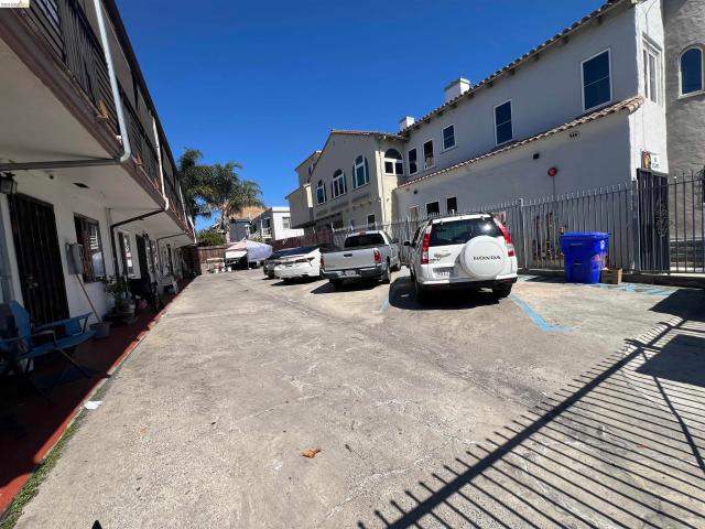 Commercial for sale in Oakland, Alameda County