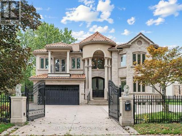 House for sale in Sherwood Forrest, Mississauga