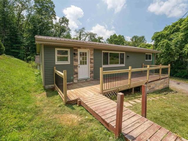 House for sale in Fairmont, West Virginia