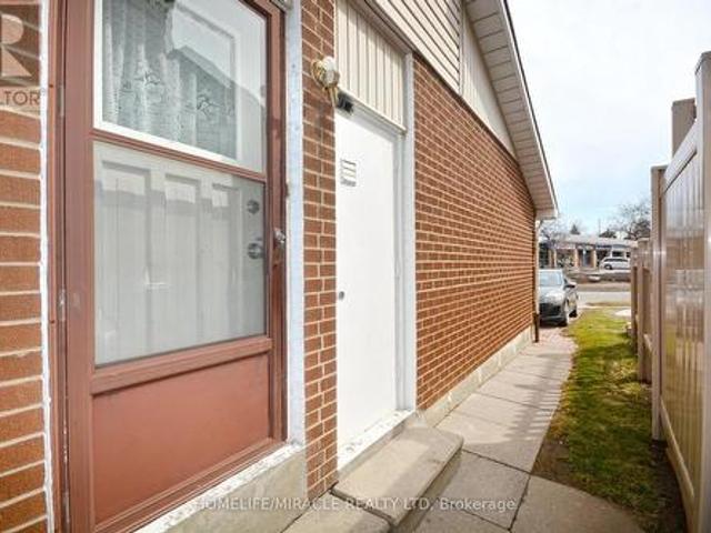 House for sale in Mississauga, Ontario