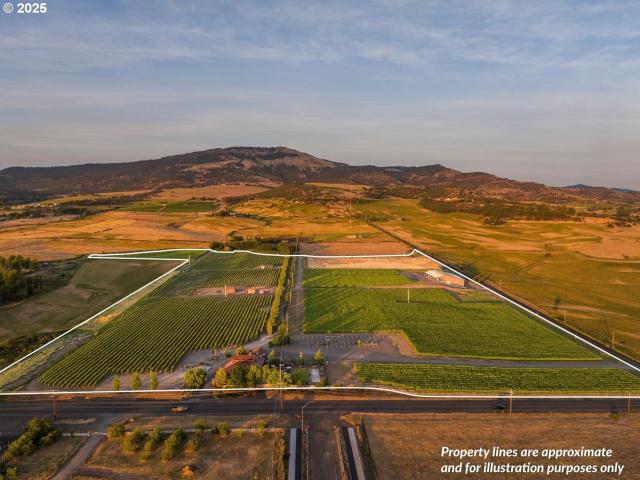 Commercial for sale in Oregonia