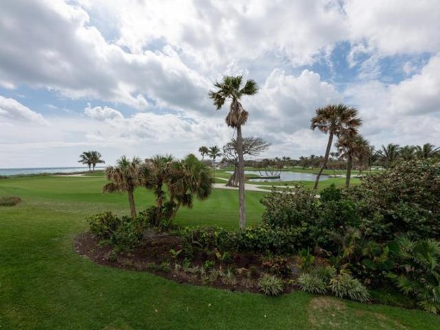 Townhouse for sale in Palm Beach, Florida