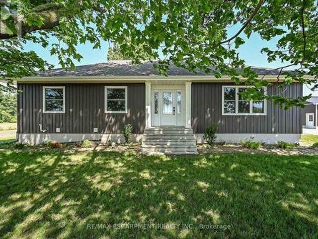 House for sale in Waterford, Ontario
