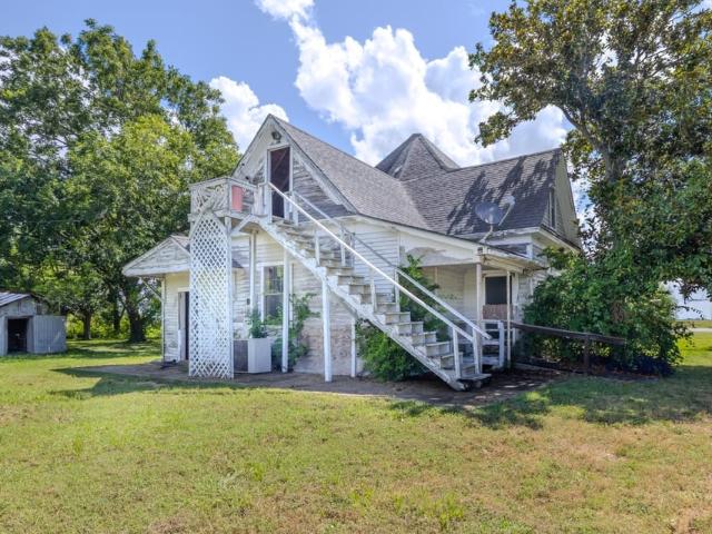 House for sale in Blessing, Texas