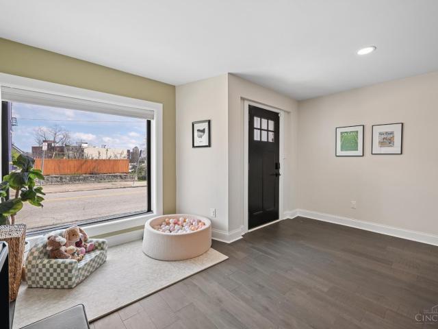 House for sale in Walnut Hills, Roselawn