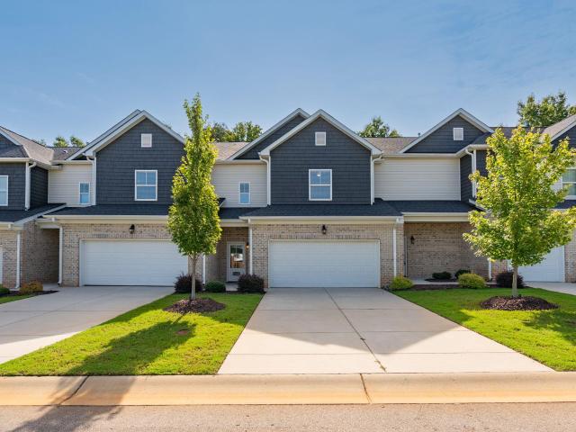 Townhouse for sale in Alamance, North Carolina