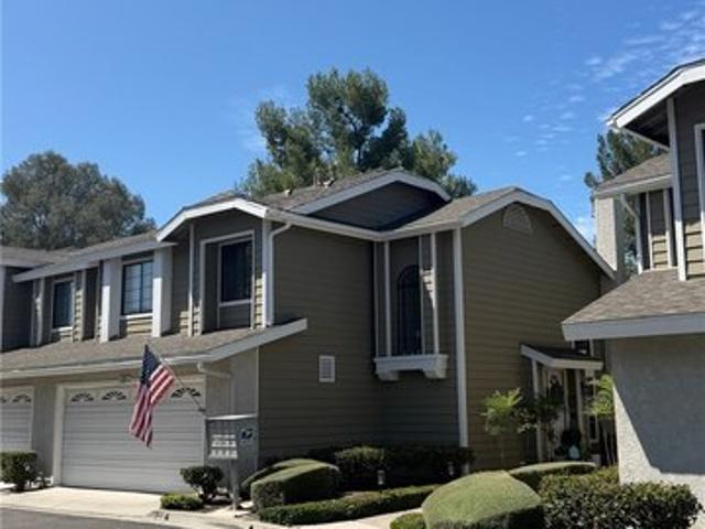 Townhouse for sale in Mission Viejo, California