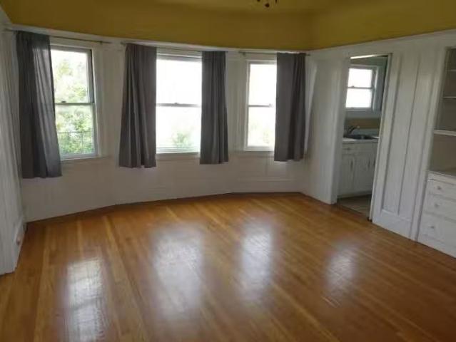 Apartment for rent in Oakland