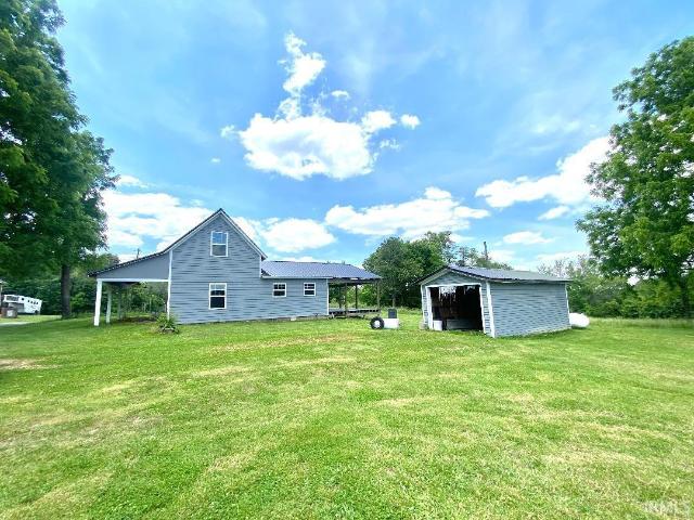 House for sale in Bloomfield, Indiana