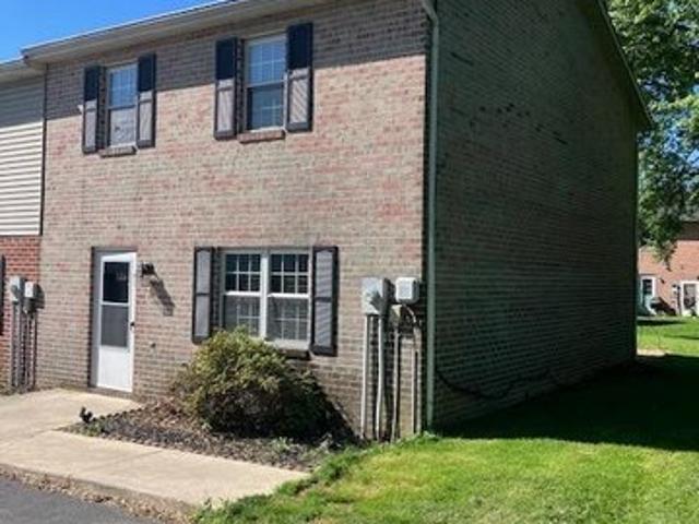 Townhouse for sale in Chambersburg, Pennsylvania