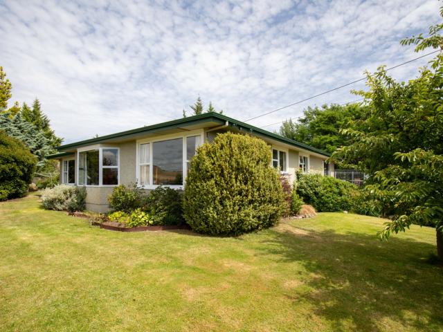 House for sale in Otakou