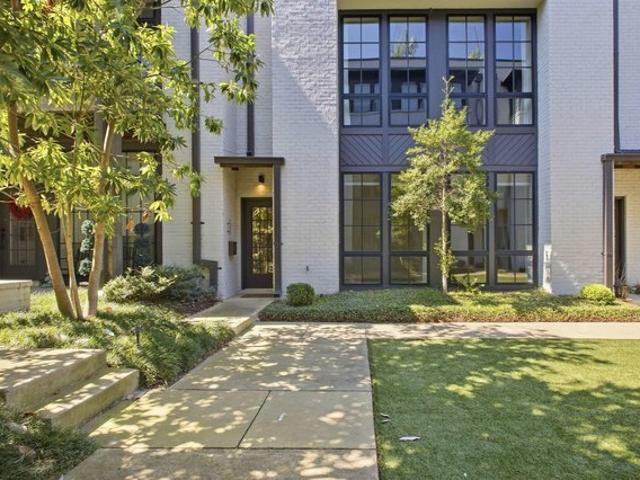 Townhouse for sale in Birmingham, Alabama