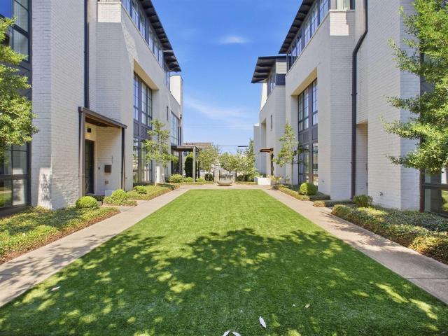 Townhouse for sale in Birmingham, Alabama