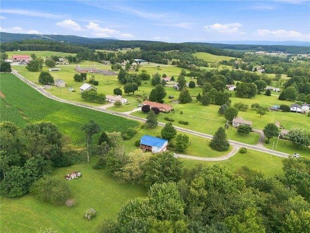 House for sale in Acme, Pennsylvania