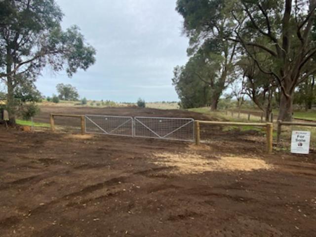 Cottage for sale in Thomson Brook, Western Australia