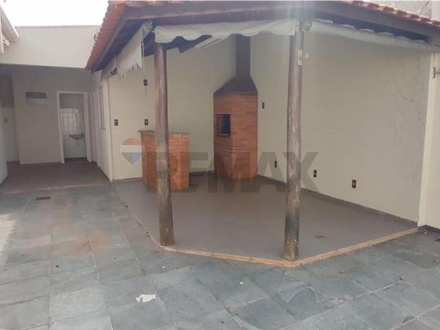Casa aluguel em Lins
