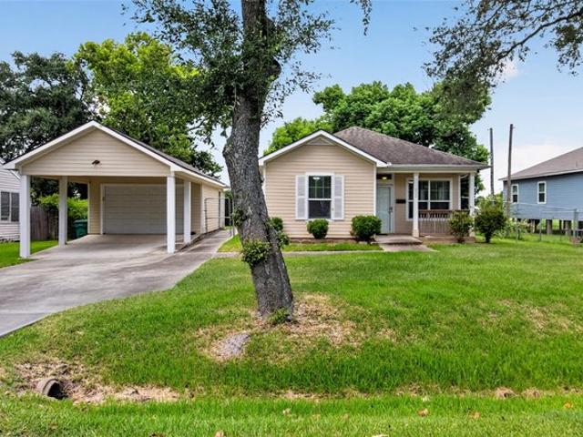 House for sale in La Marque, Texas