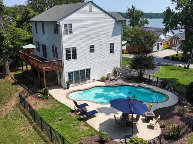 House for sale in Pasadena, Maryland