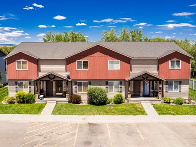 Townhouse for sale in Roosevelt, Utah