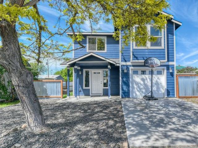House for sale in Oregonia