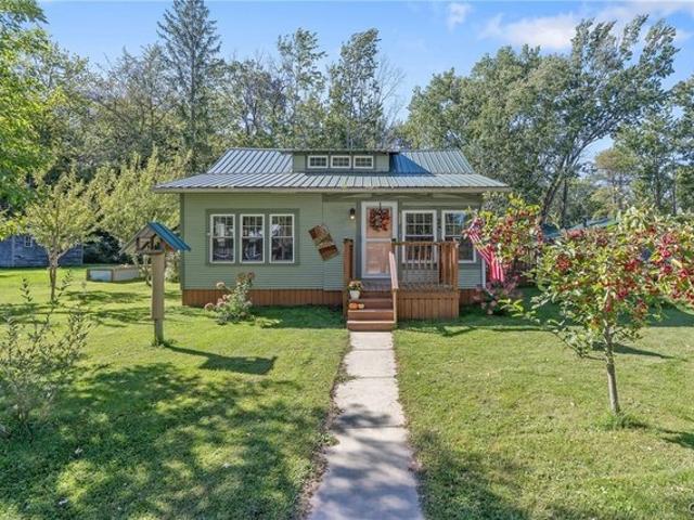 House for sale in Village of Pulaski, Town of Richland