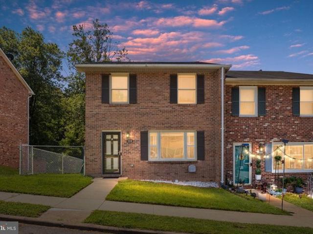 Townhouse for sale in Virginia