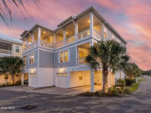 Townhouse for sale in Kure Beach, New Hanover County