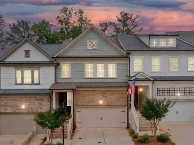 Townhouse for sale in Canton