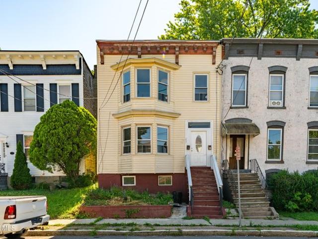 House for sale in Albany, New York