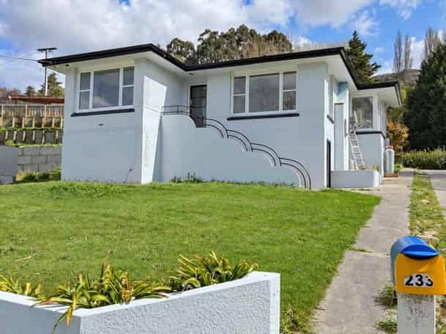 House for rent in Otakou