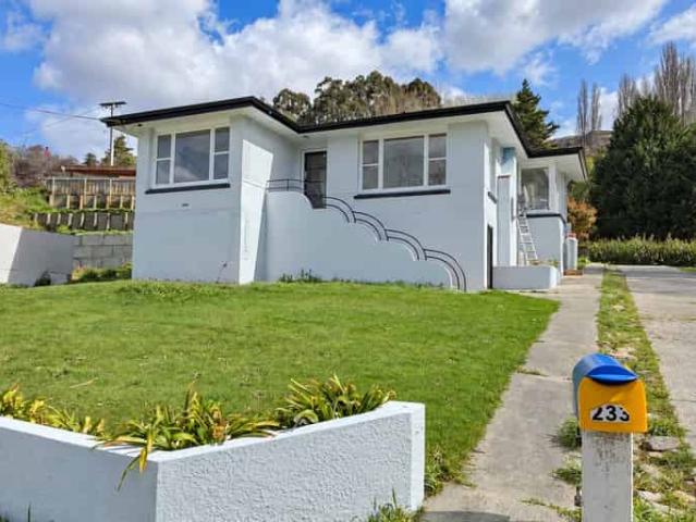House for rent in Otakou