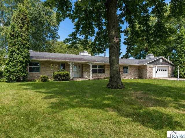 House for sale in Madelia, Minnesota