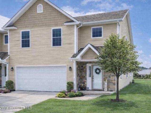 Townhouse for sale in Archbald, Pennsylvania