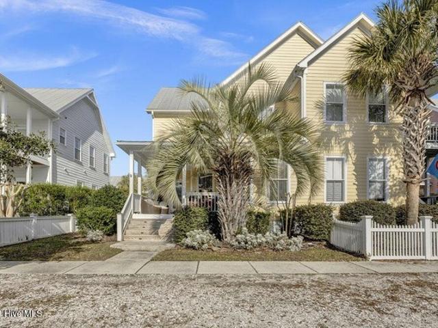 Townhouse for sale in Carolina Beach, North Carolina