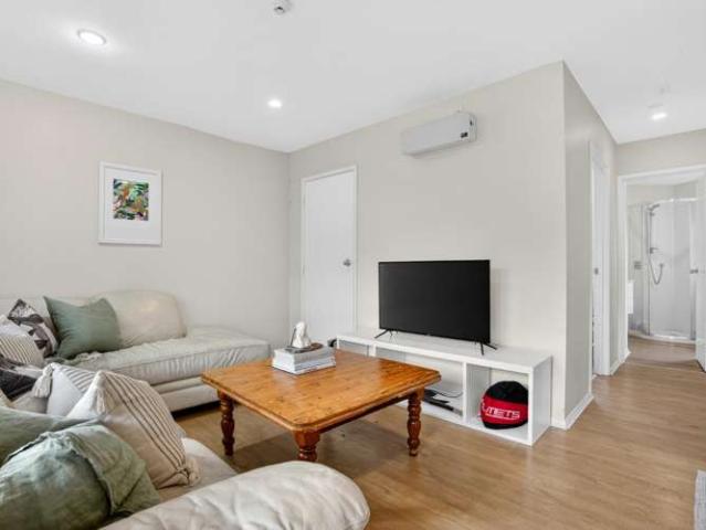 Townhouse for sale in Paremoremo