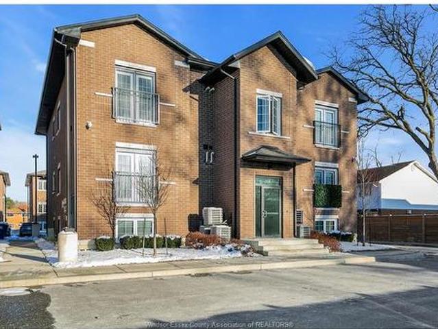 Condo for sale in Maidstone, Ontario