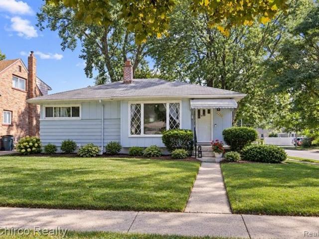 House for sale in Oak Park, Michigan