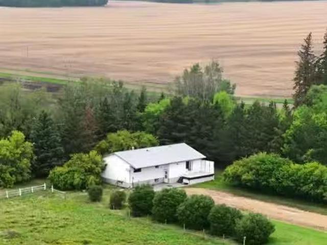 House for sale in Alberta