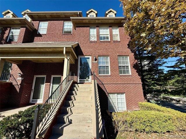 Townhouse for sale in Cornerstone Village, Southfield