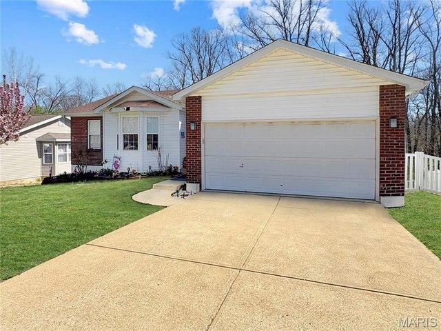 House for sale in High Ridge, Missouri