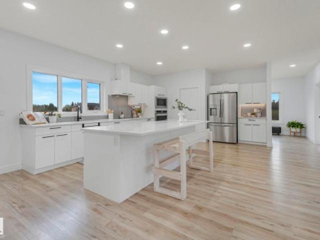 House for sale in Alberta