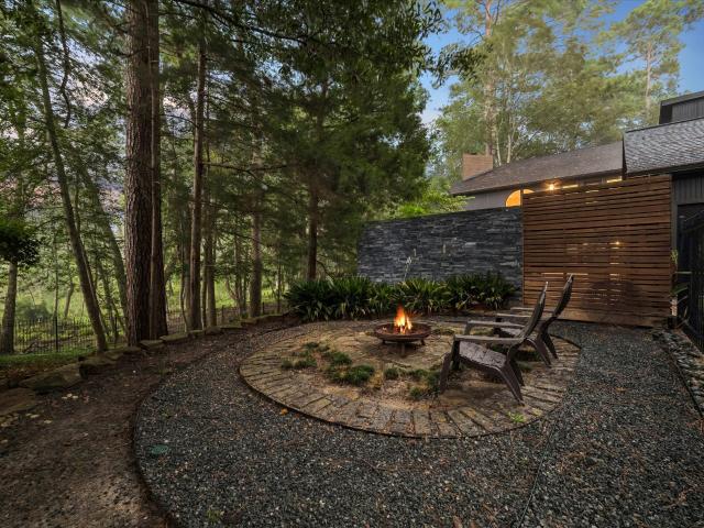 House for sale in Holly Creek Estates, Tomball