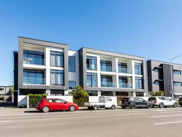 House for sale in Heathcote, Canterbury