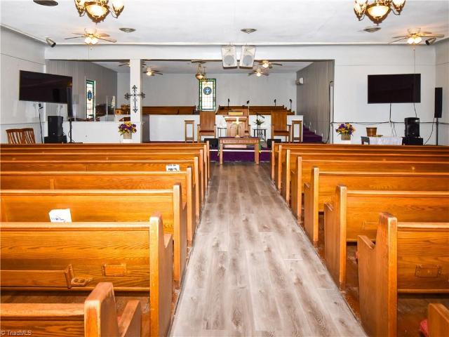 House for sale in Pfafftown, North Carolina