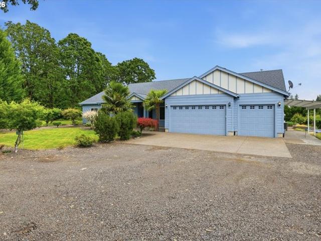 House for sale in Oregonia