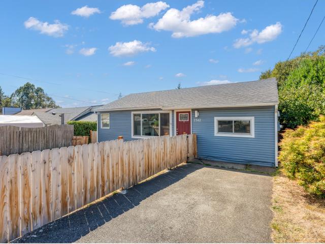 House for sale in Oregonia